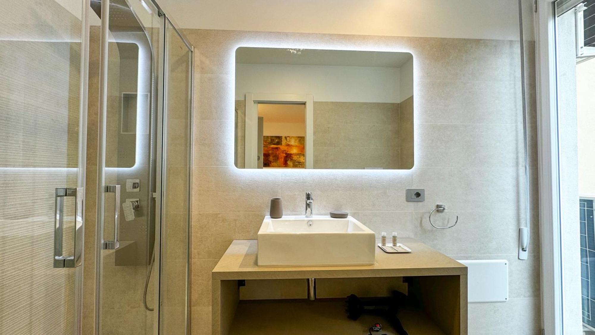 Galleria Roma Art Guesthouse Oristano Extérieur photo